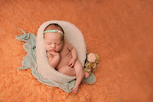 Maya Noonan newborn photography